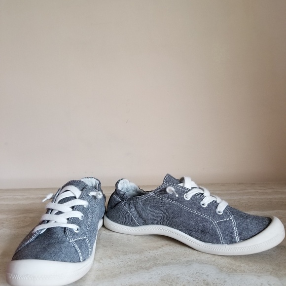 madden girl white tennis shoes